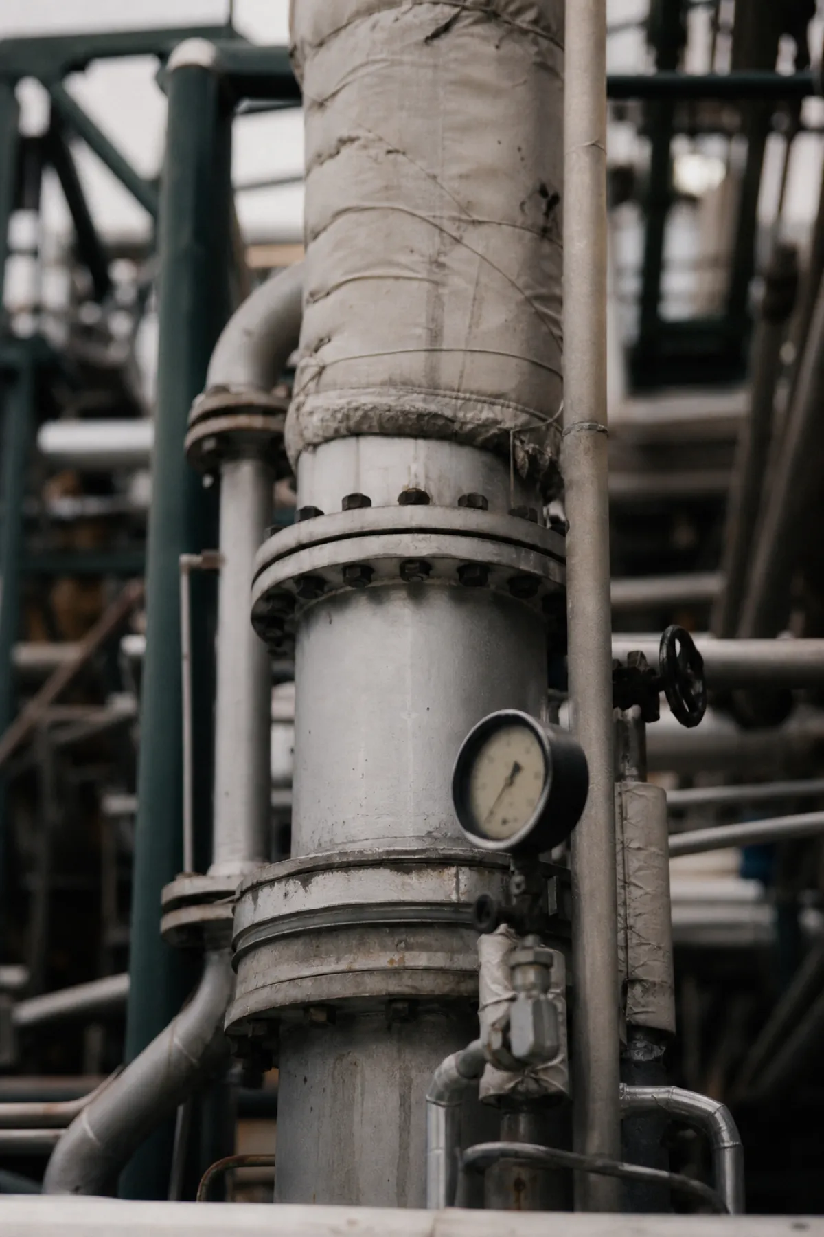 Pilot plant distillation column detail - professional indemnity for chemical engineers