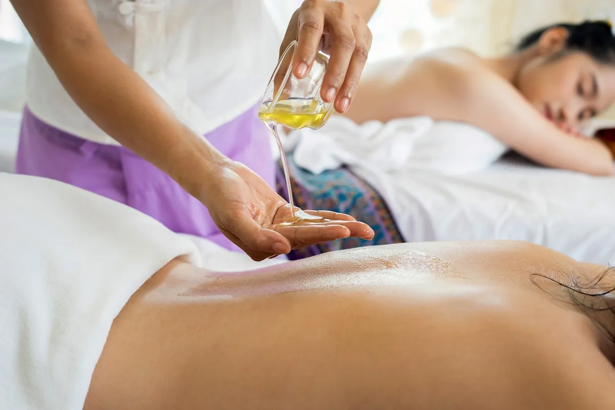 Treatment session representing acupuncturist professional indemnity coverage
